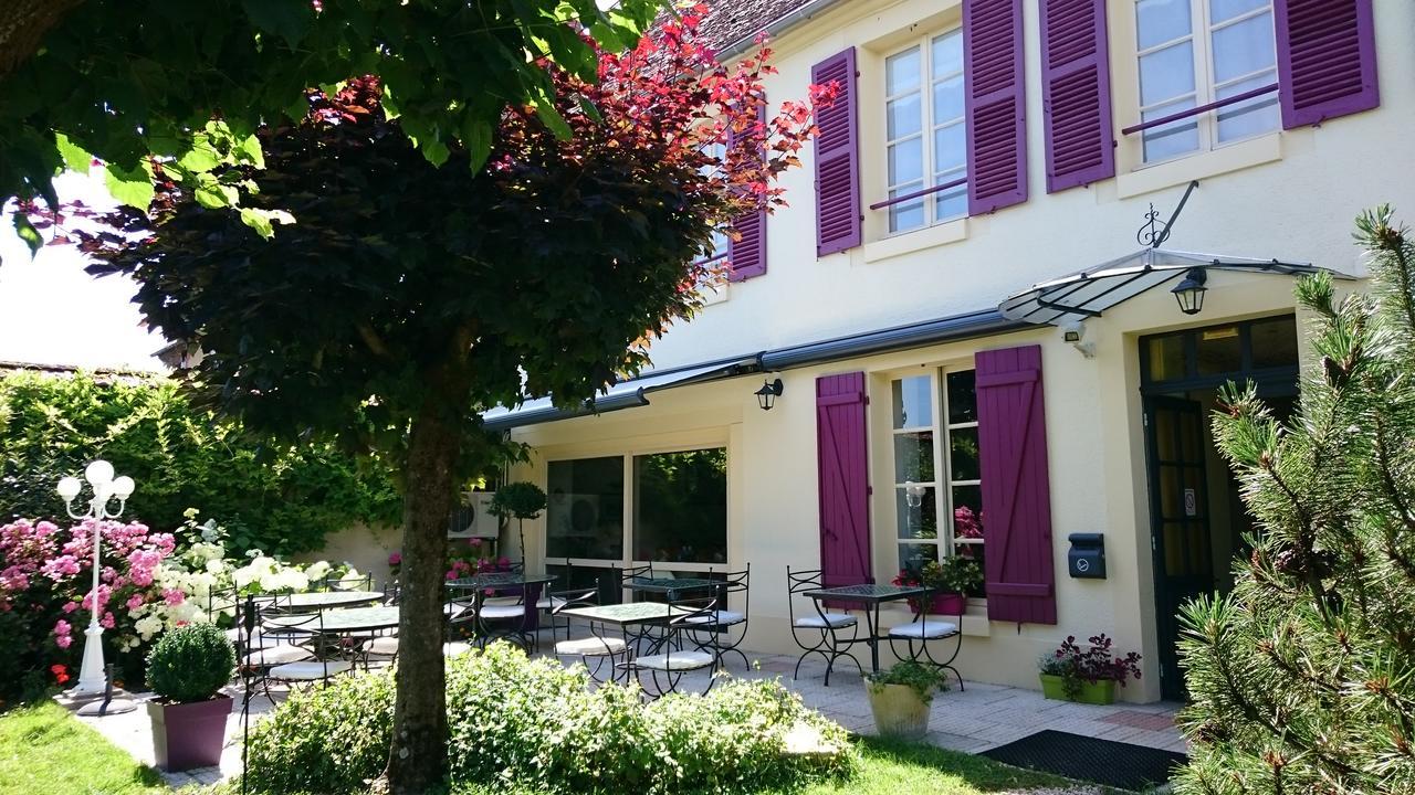 Logis - Hotel Restaurant Les Tilleuls Saint-Florentin  Exterior photo
